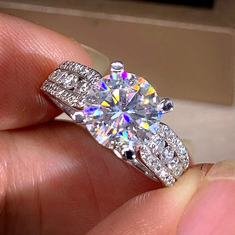 Huitan Modern Women's Wedding Rings Brilliant Crystal Cubic Zirconia High-quality Silver Color Female Ring Engagement Jewelry