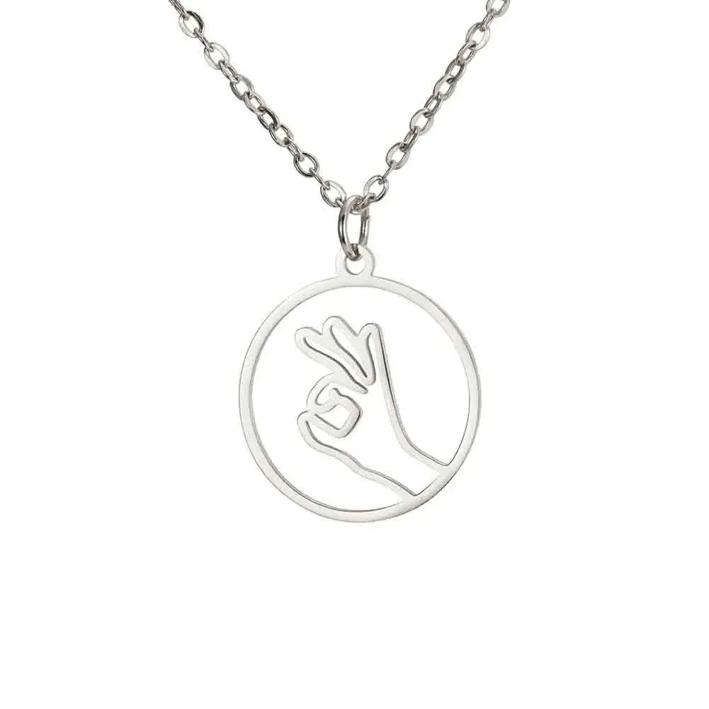 Skyrim Palm Pendant Necklace Family Mom Gift Men and Women Stainless Steel Pendant Jewelry Fashion Trend