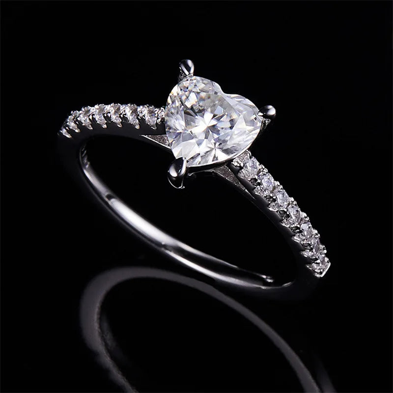 925 Sterling Silver Classic Ring for Women Heart jewelry simple diamond ring imitation diamond women's ring R235