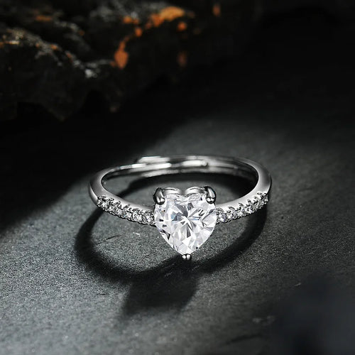 925 Sterling Silver Classic Ring for Women Heart jewelry simple diamond ring imitation diamond women's ring R235